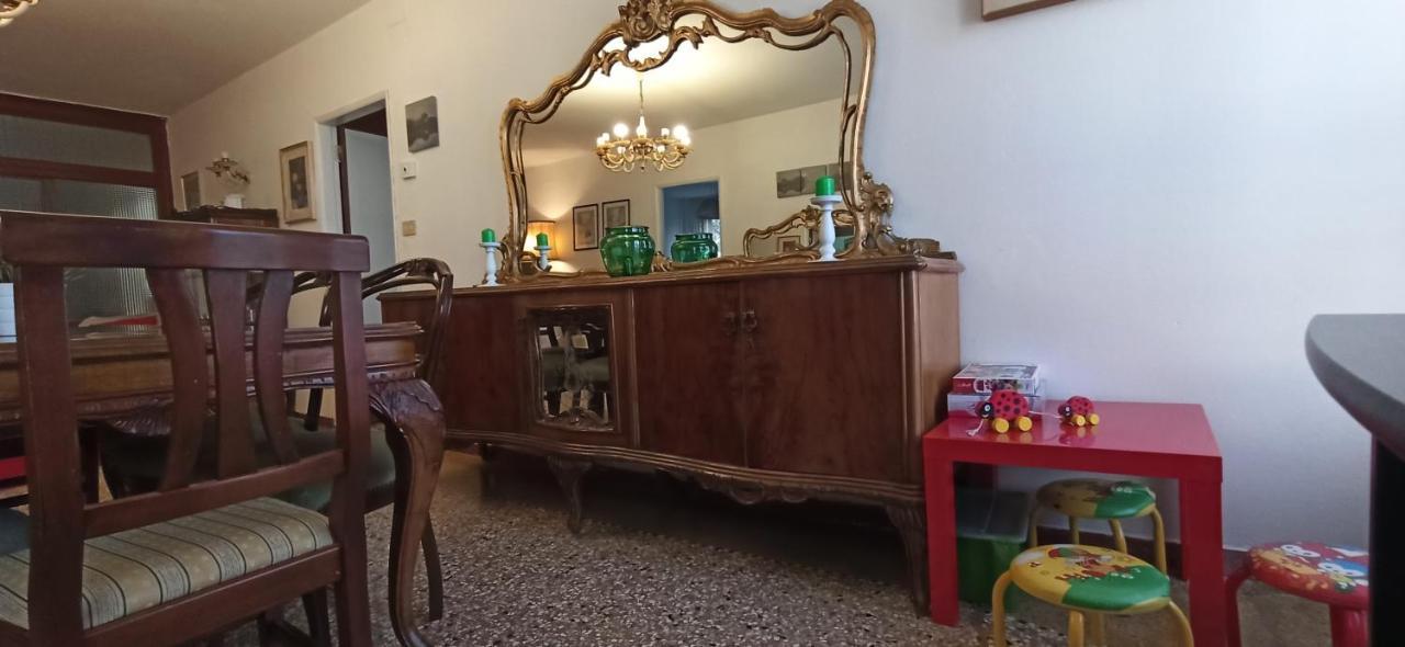 Ve-Nice Suite Formosa C5141 البندقية المظهر الخارجي الصورة