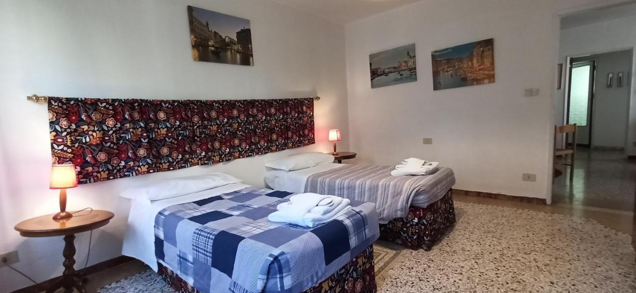 Ve-Nice Suite Formosa C5141 البندقية المظهر الخارجي الصورة