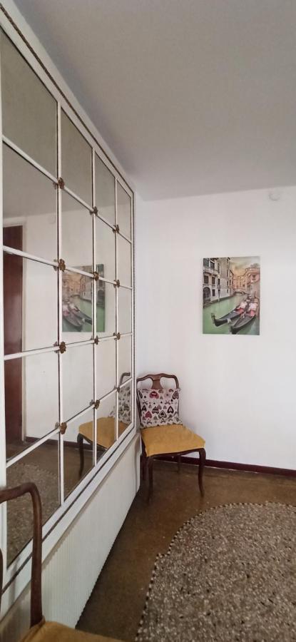 Ve-Nice Suite Formosa C5141 البندقية المظهر الخارجي الصورة