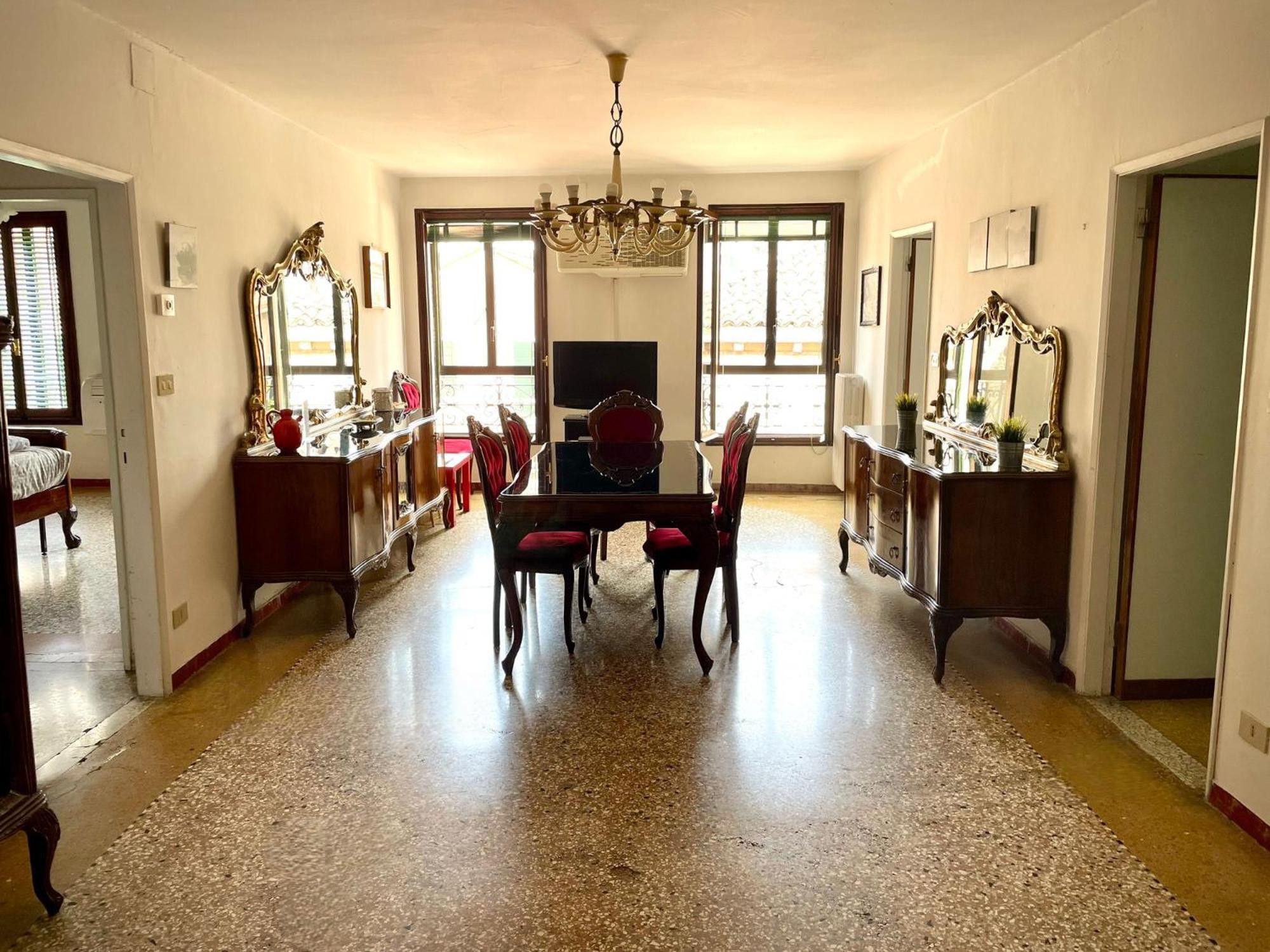 Ve-Nice Suite Formosa C5141 البندقية المظهر الخارجي الصورة