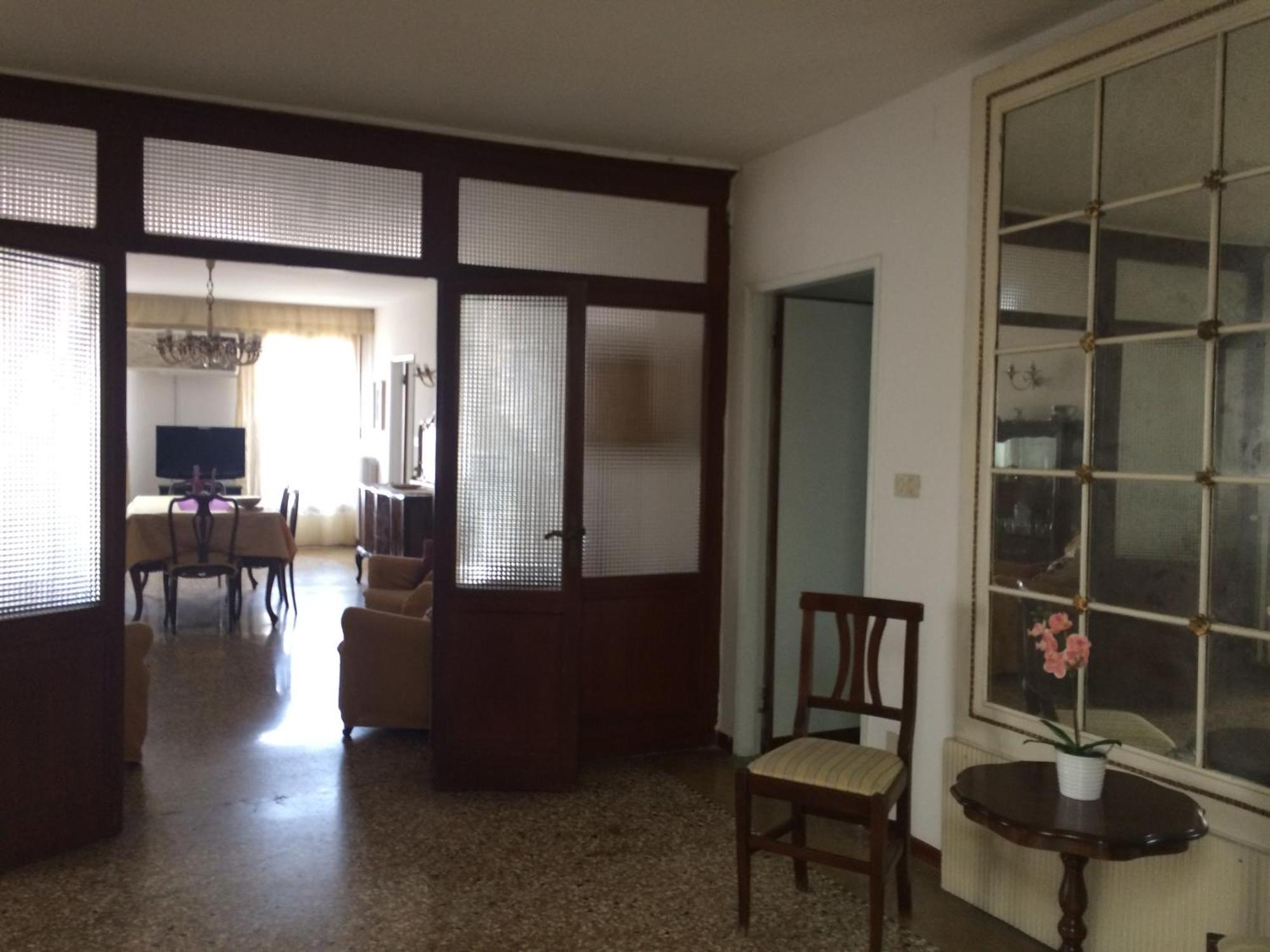 Ve-Nice Suite Formosa C5141 البندقية المظهر الخارجي الصورة